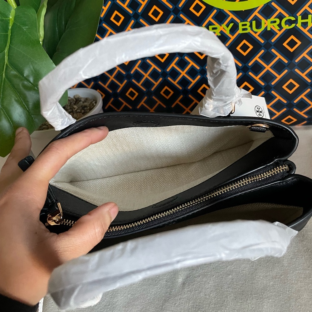 NWT , tory burch emerson mini black tote bag , crossbody - Picture 8 of 14